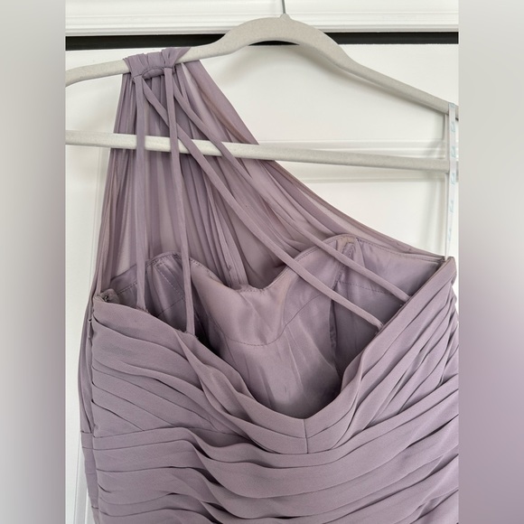 Beautiful long lavender gown. One shoulder style with flattering ruching. - Picture 8 of 13